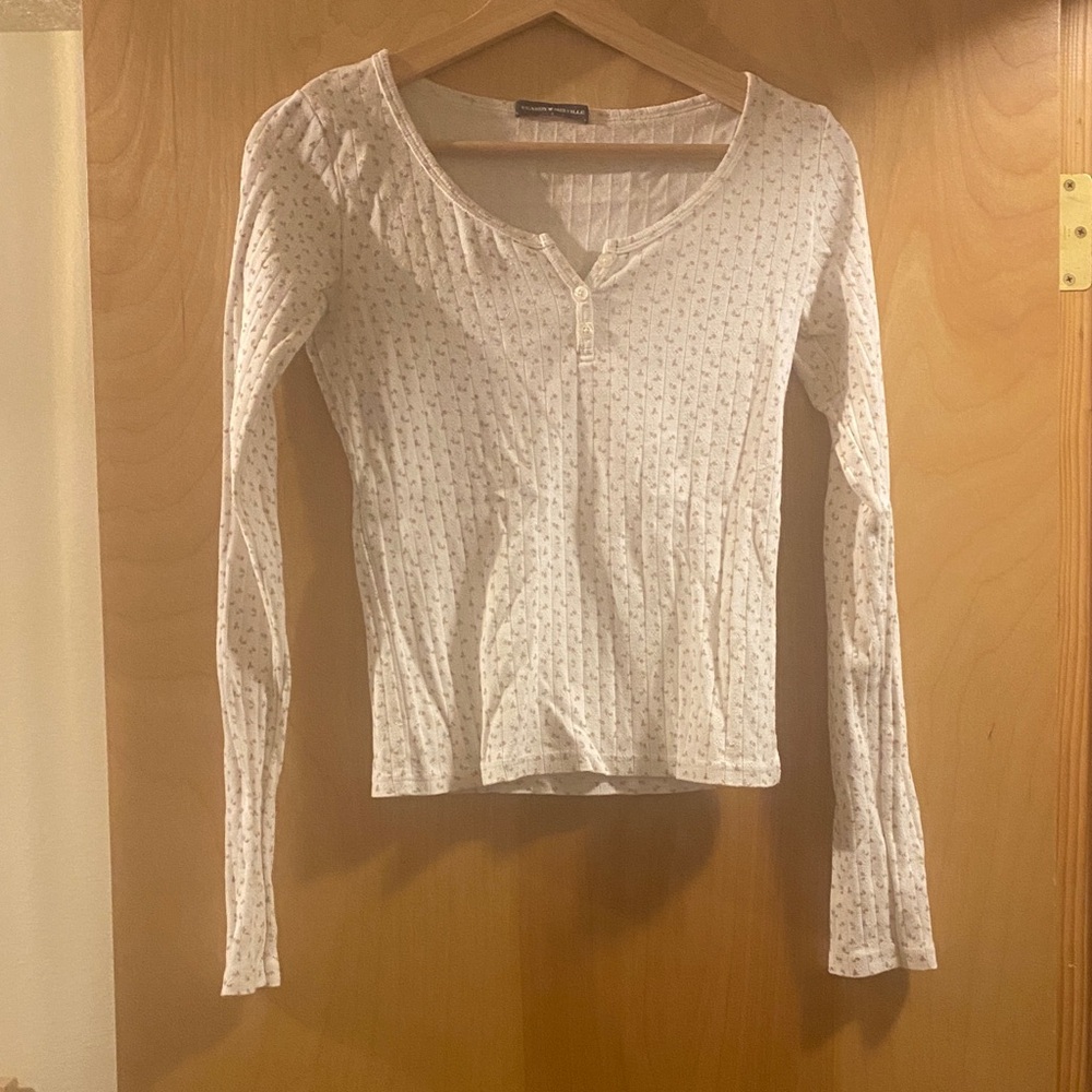Brandy Melville Cream Ribbed Henley Top with Micro Print